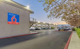 Motel 6 Hayward, Ca- Silicon Valley Gateway  2*